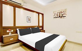 Hotel O Kazhakoottam Near Al Saj Convention Centre